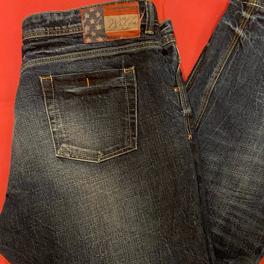 Jeans - Picture 1 of 4